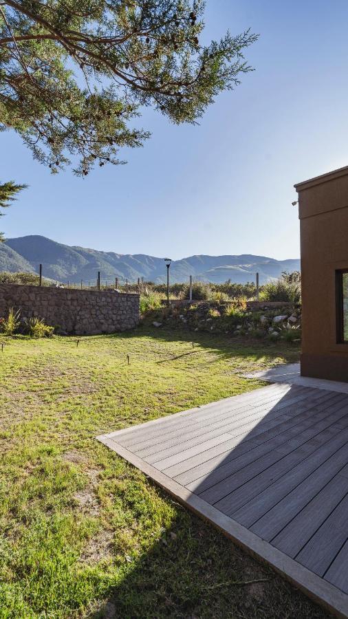 Cabañas La Madrina Tafí del Valle Exterior foto